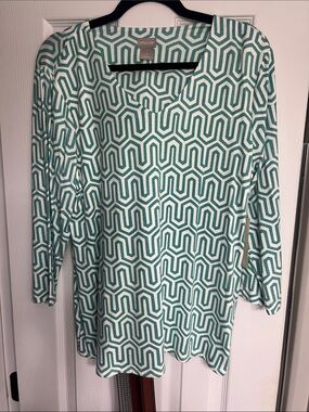 Chico's Teal and White Geometric top